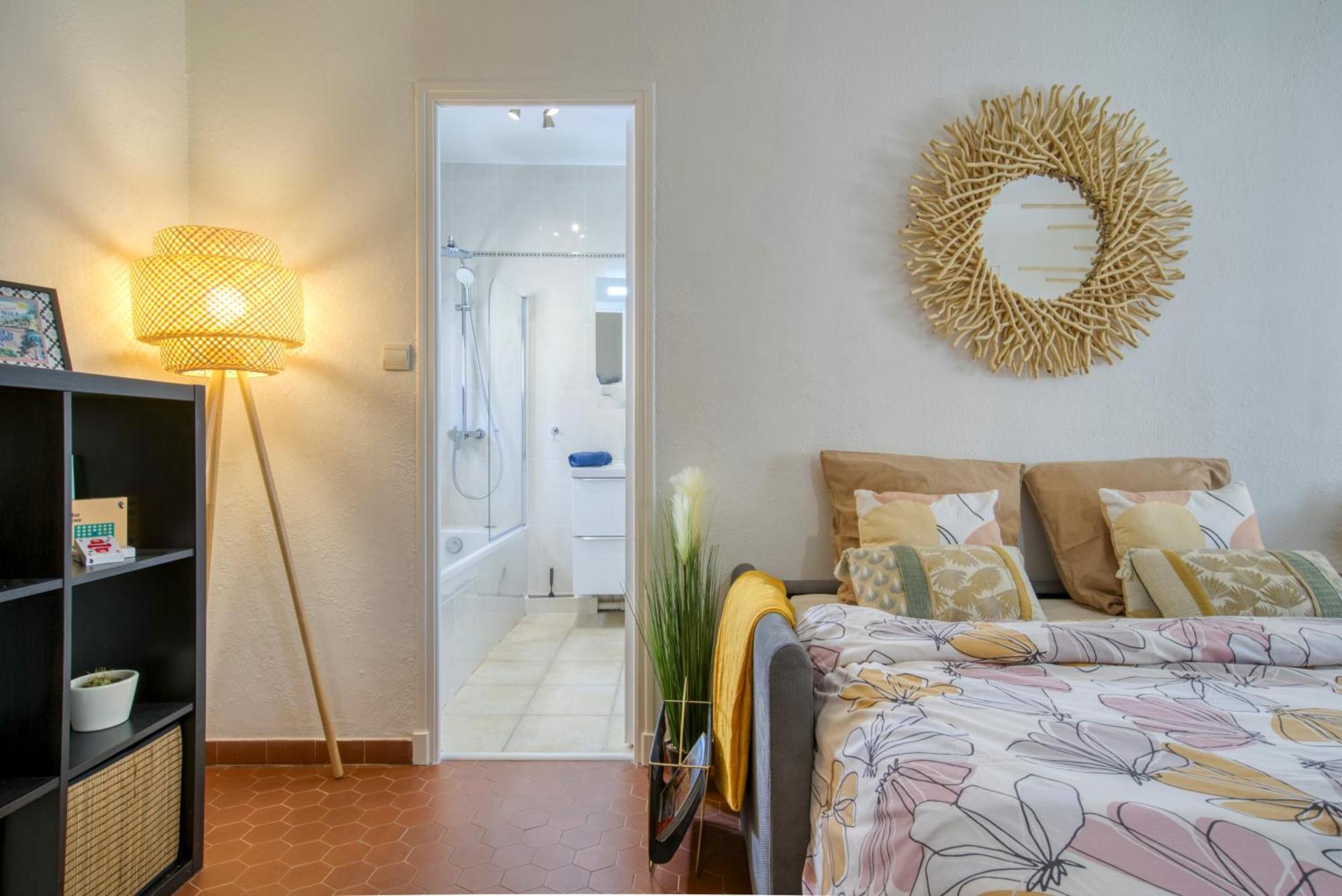 Cosy, Modern, Fully Equipped, Air Conditioning, Nice Historical, Old Town, 1Minute Walk From Beach - "Le Bunico 4" Exteriör bild